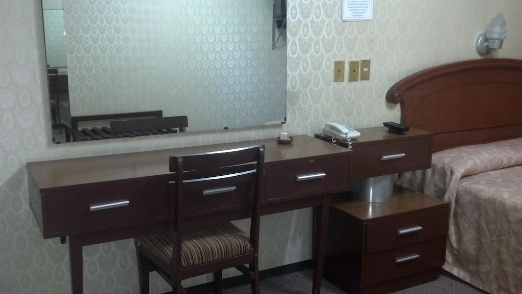 Nuevo Hotel Alameda De Uruapan Uruapan  외부 사진